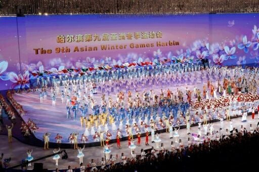 在追求利益